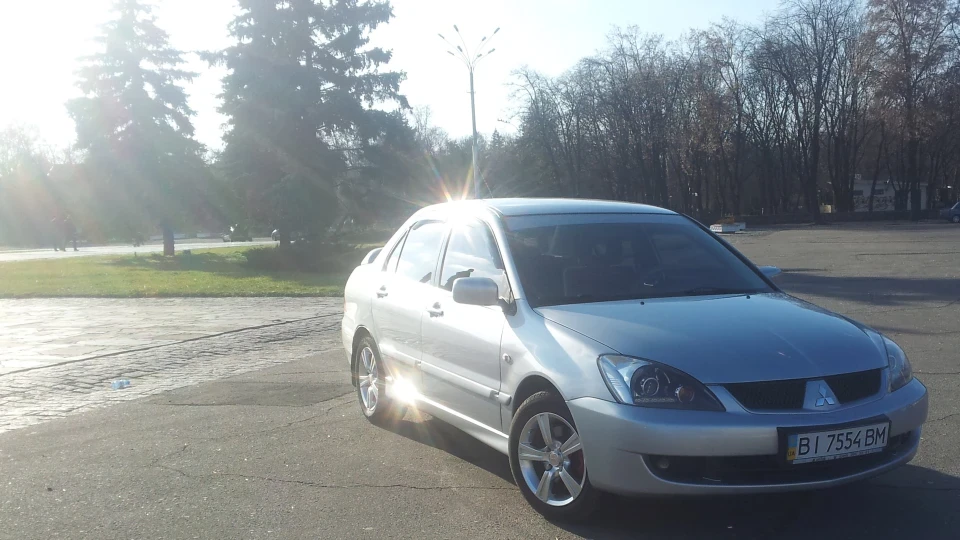 Mitsubishi Lancer 5