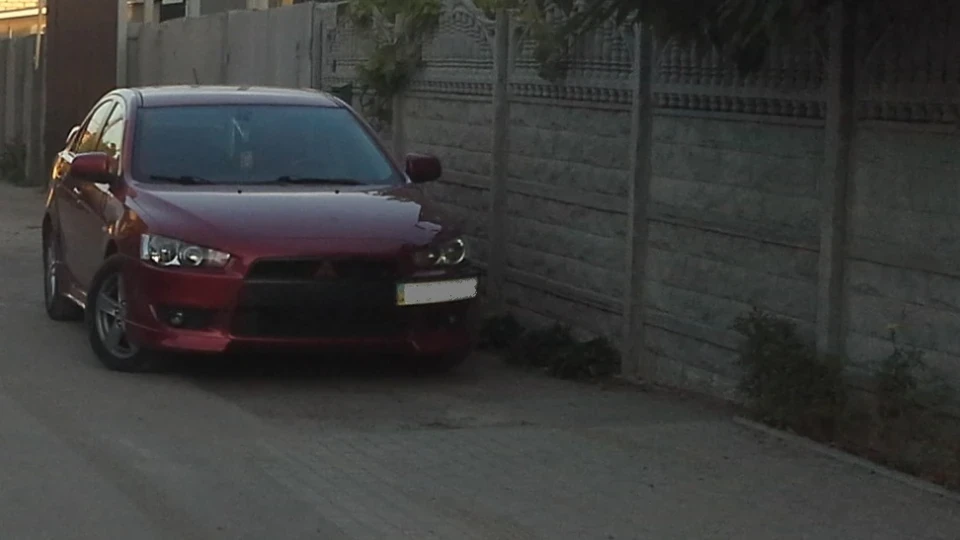 Mitsubishi Lancer 2