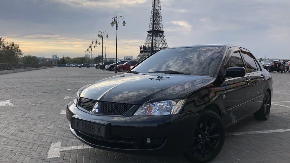 Mitsubishi Lancer 4