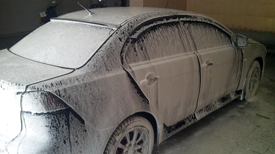 Mitsubishi Lancer 2