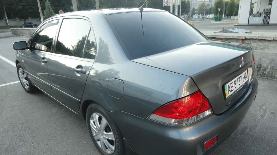 Mitsubishi Lancer 4