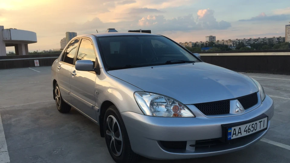 Mitsubishi Lancer 3