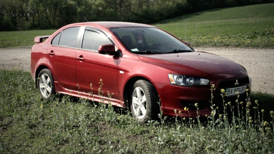 Mitsubishi Lancer 2