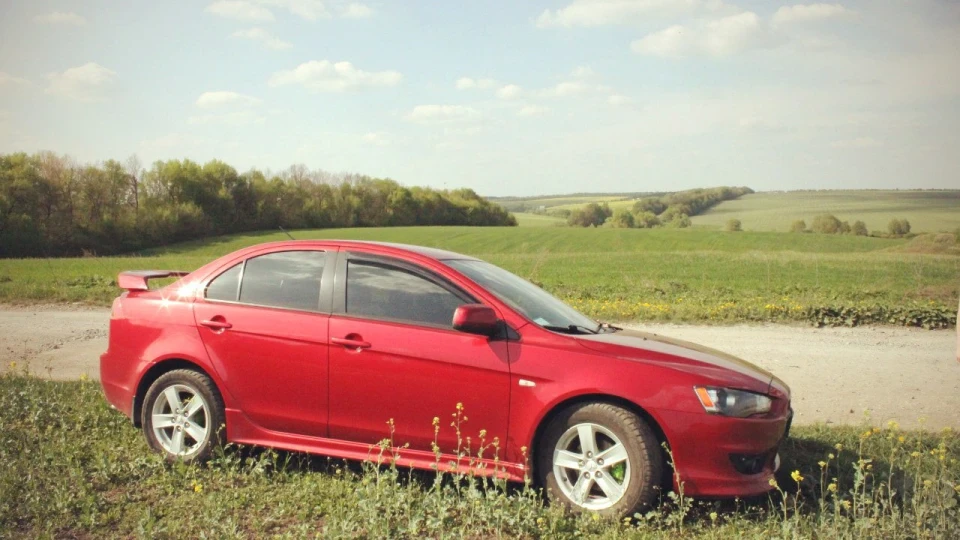 Mitsubishi Lancer 4