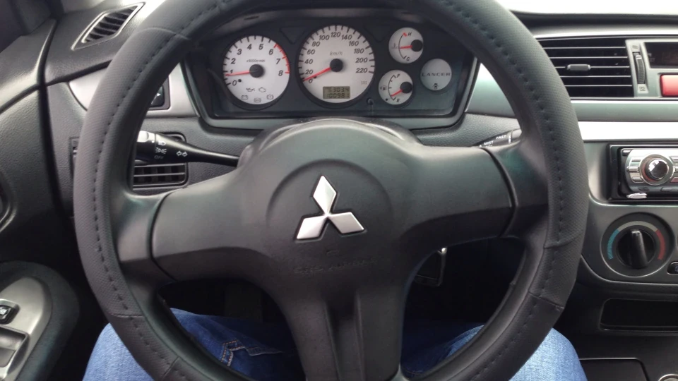 Mitsubishi Lancer 2