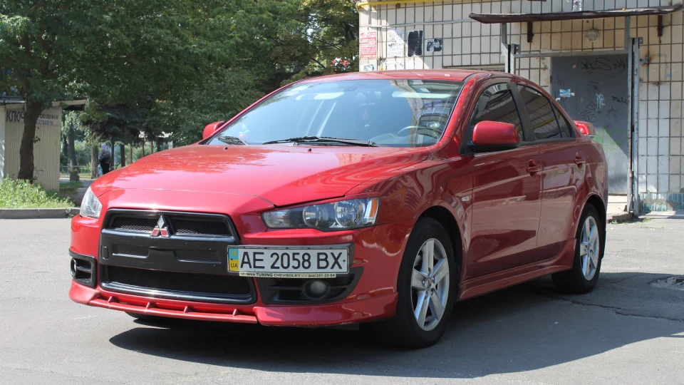 Mitsubishi Lancer 2