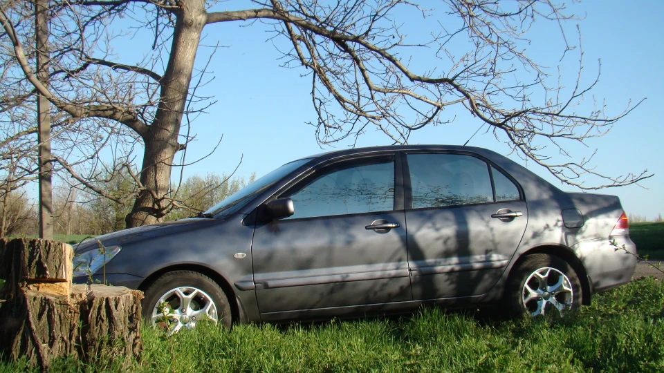 Mitsubishi Lancer 3
