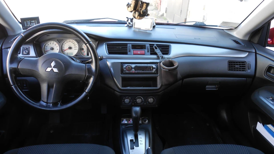 Mitsubishi Lancer 4