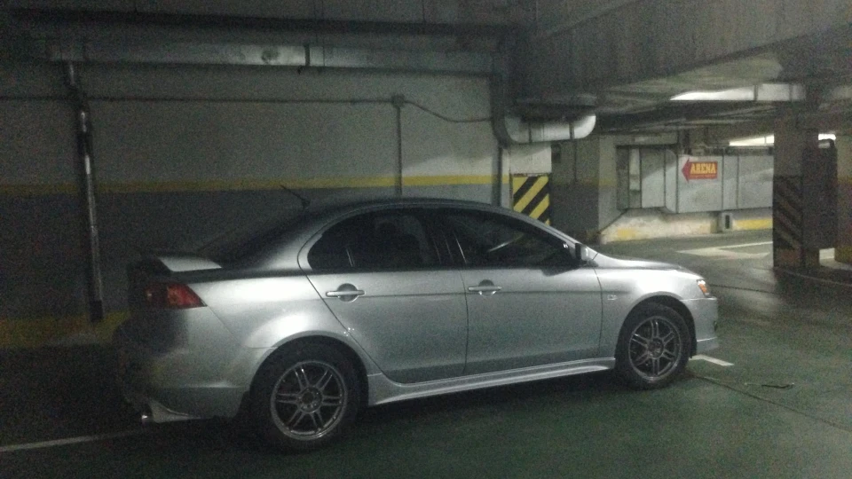 Mitsubishi Lancer 2