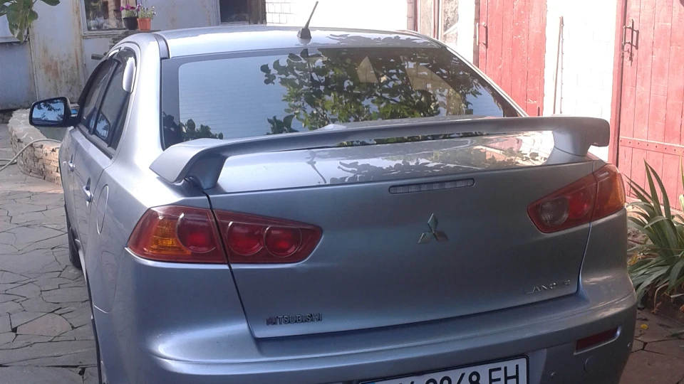 Mitsubishi Lancer 2