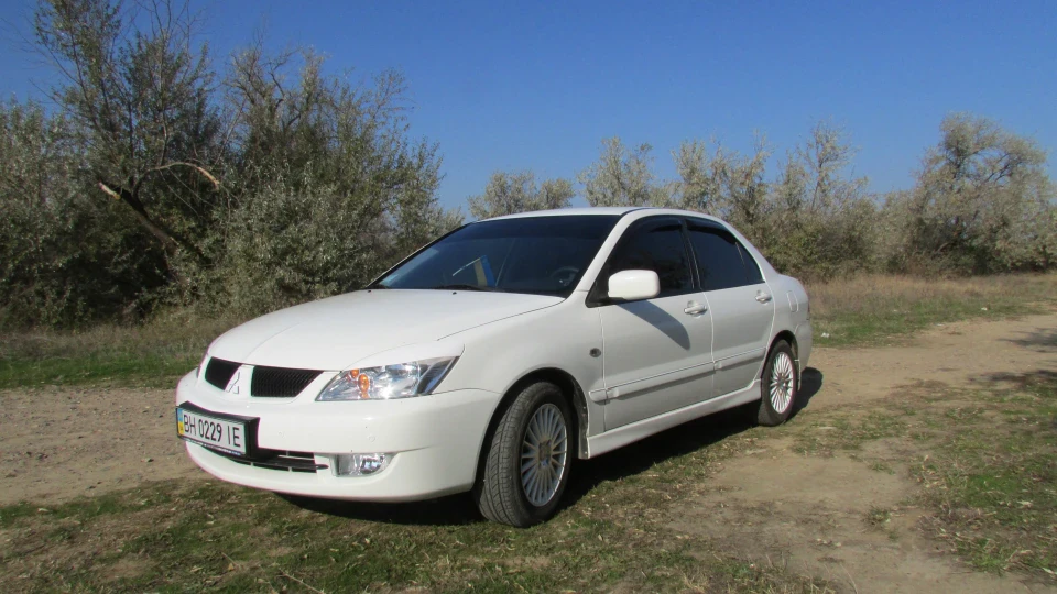 Mitsubishi Lancer 4