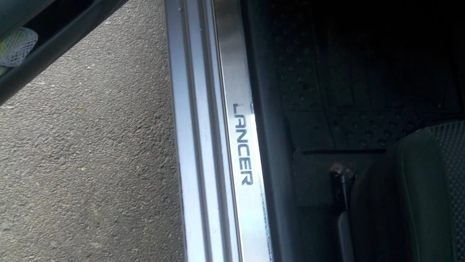 Mitsubishi Lancer 2