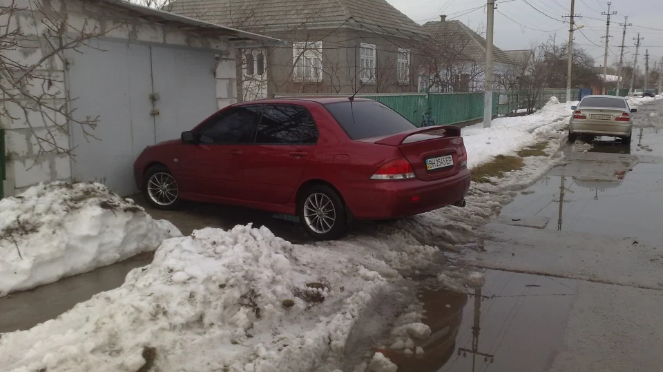 Mitsubishi Lancer 2