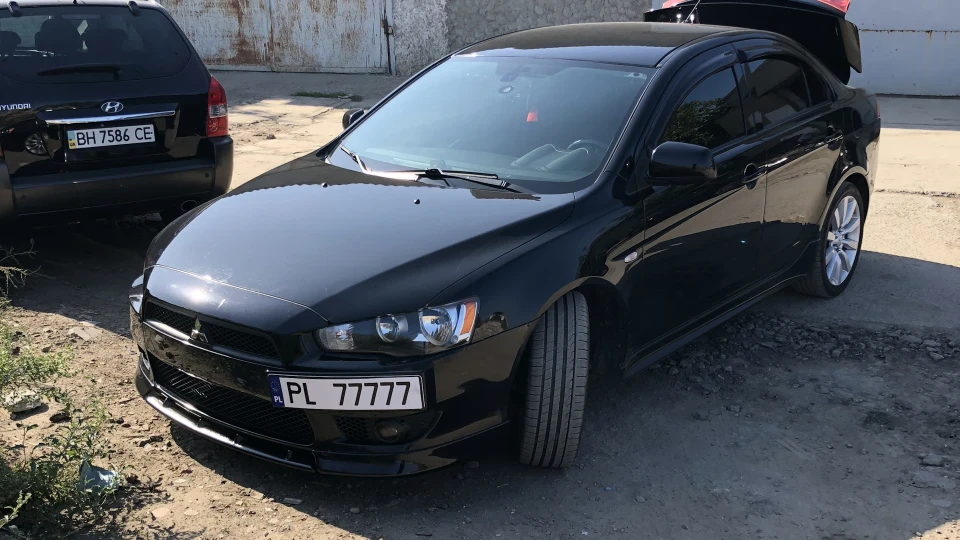 Mitsubishi Lancer 2