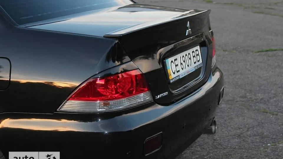 Mitsubishi Lancer 3