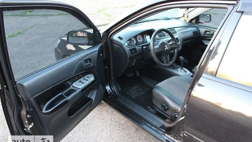 Mitsubishi Lancer 5