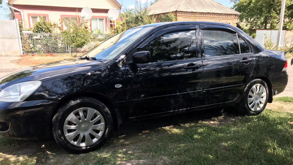 Mitsubishi Lancer 3