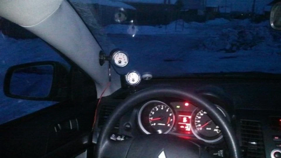 Mitsubishi Lancer 2