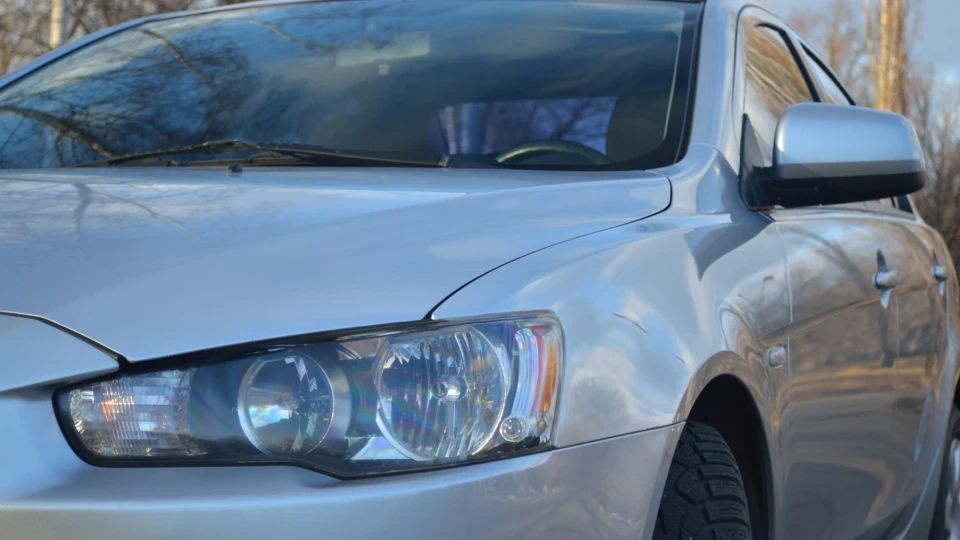 Mitsubishi Lancer 2