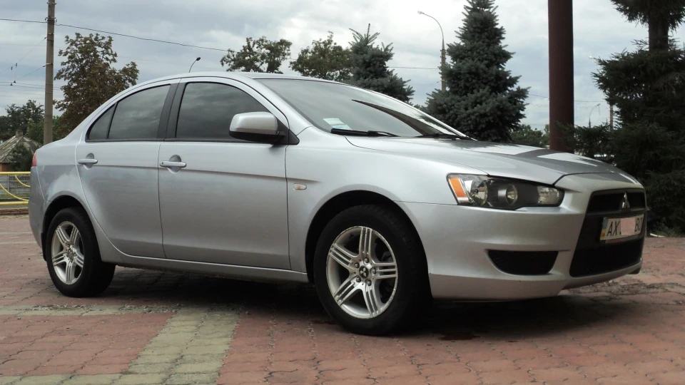 Mitsubishi Lancer