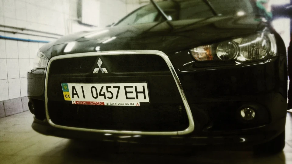 Mitsubishi Lancer 2