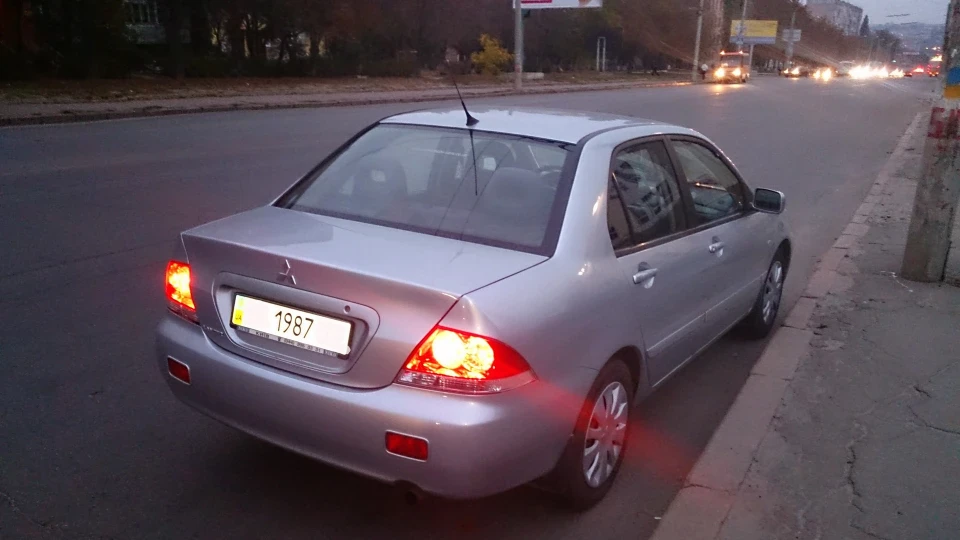 Mitsubishi Lancer 2