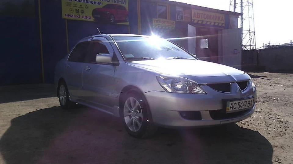 Mitsubishi Lancer 4