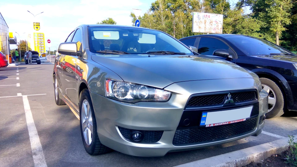 Mitsubishi Lancer 3