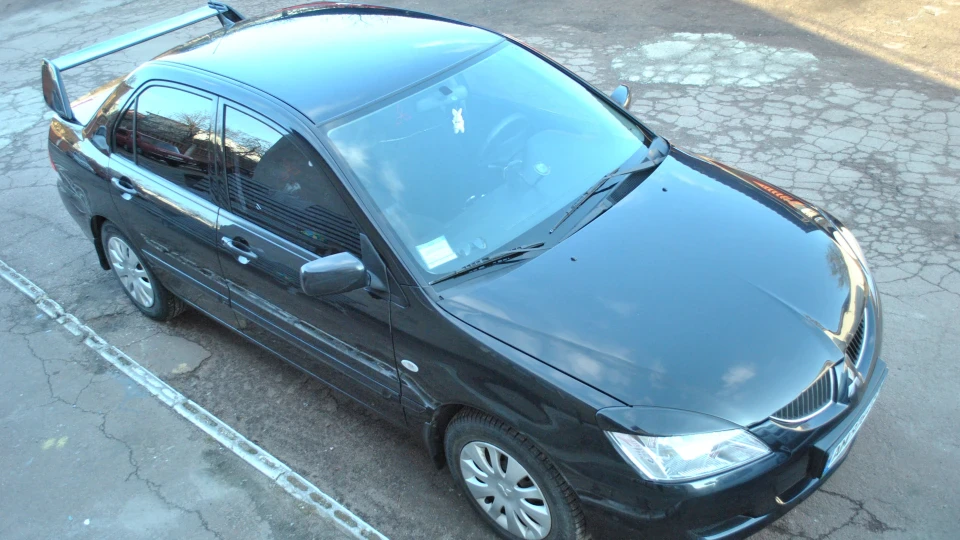 Mitsubishi Lancer 3