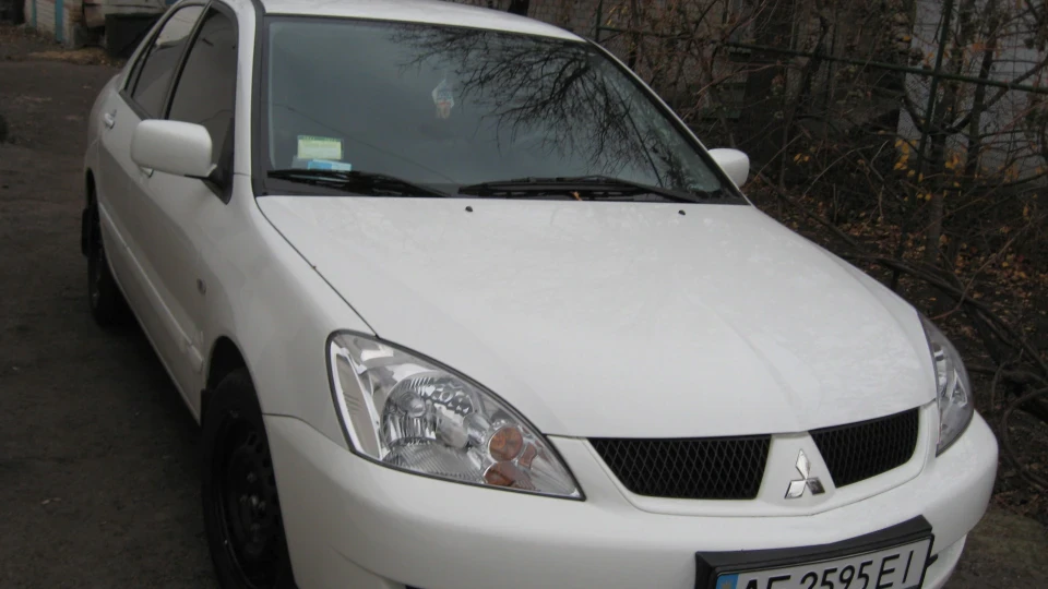 Mitsubishi Lancer 3