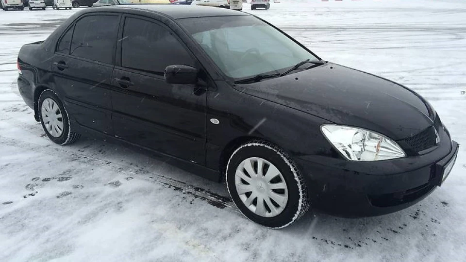 Mitsubishi Lancer 2