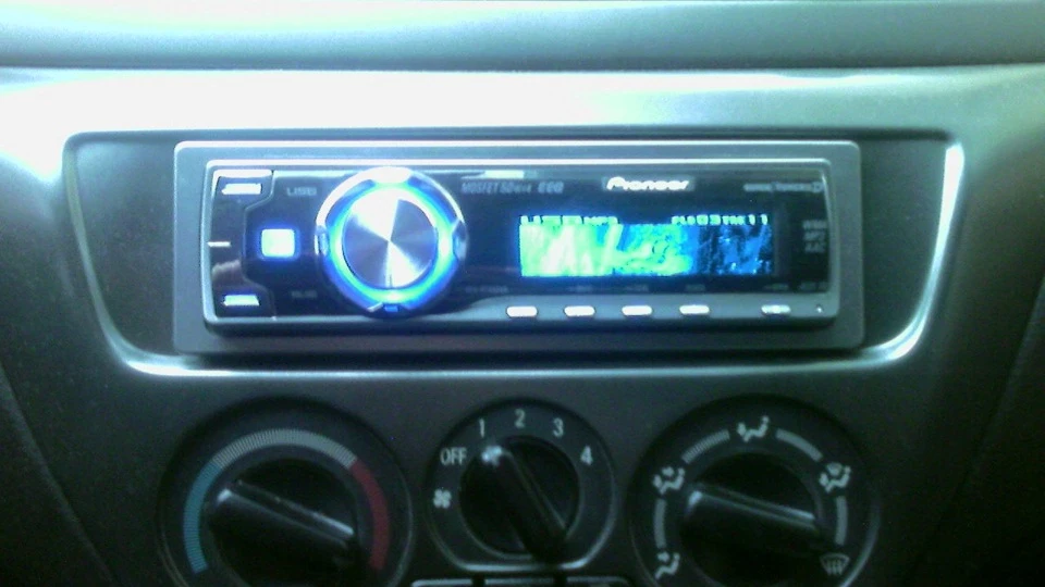 Mitsubishi Lancer 2
