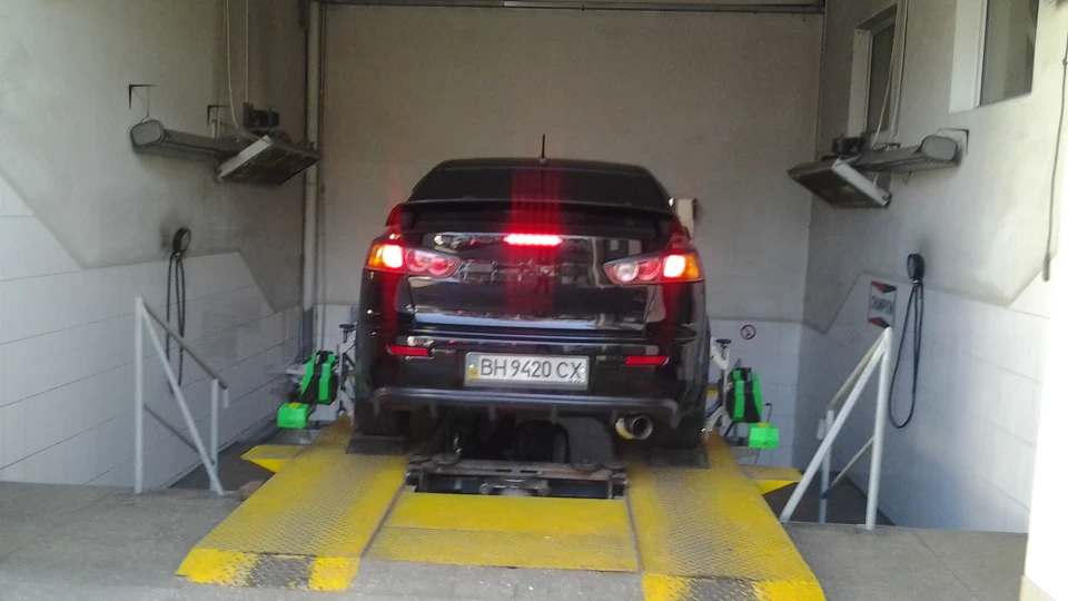 Mitsubishi Lancer 4