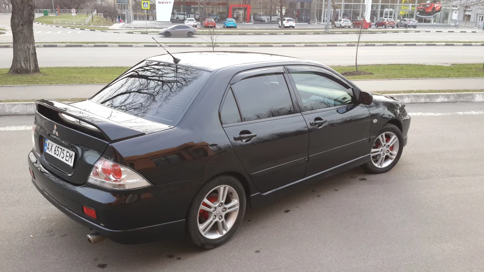Mitsubishi Lancer