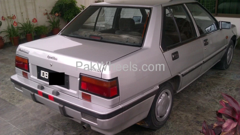 Mitsubishi Lancer
