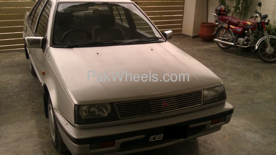 Mitsubishi Lancer 2