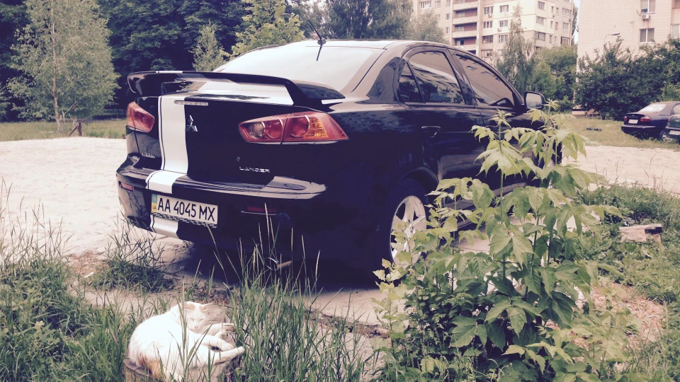 Mitsubishi Lancer 2