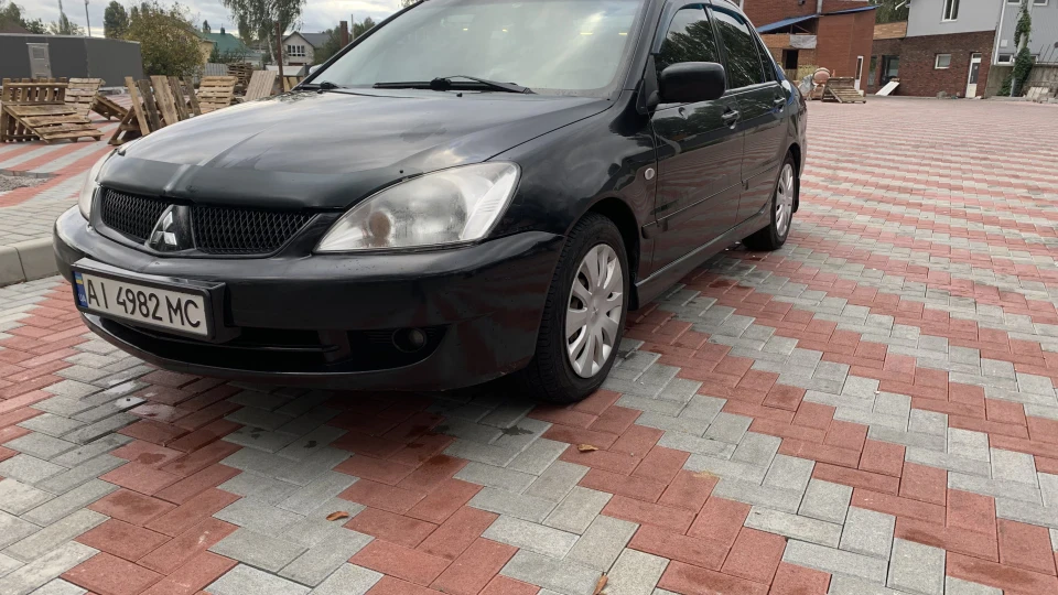 Mitsubishi Lancer 2
