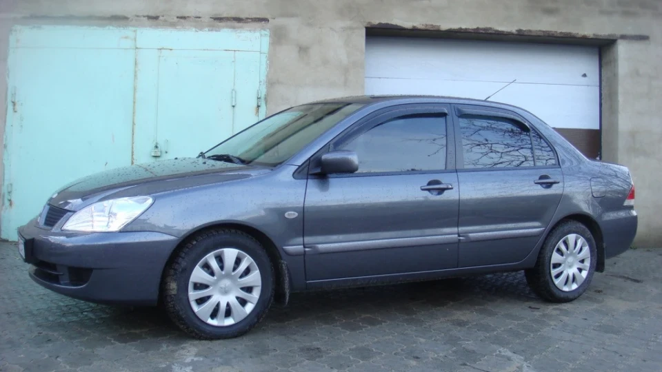 Mitsubishi Lancer 2