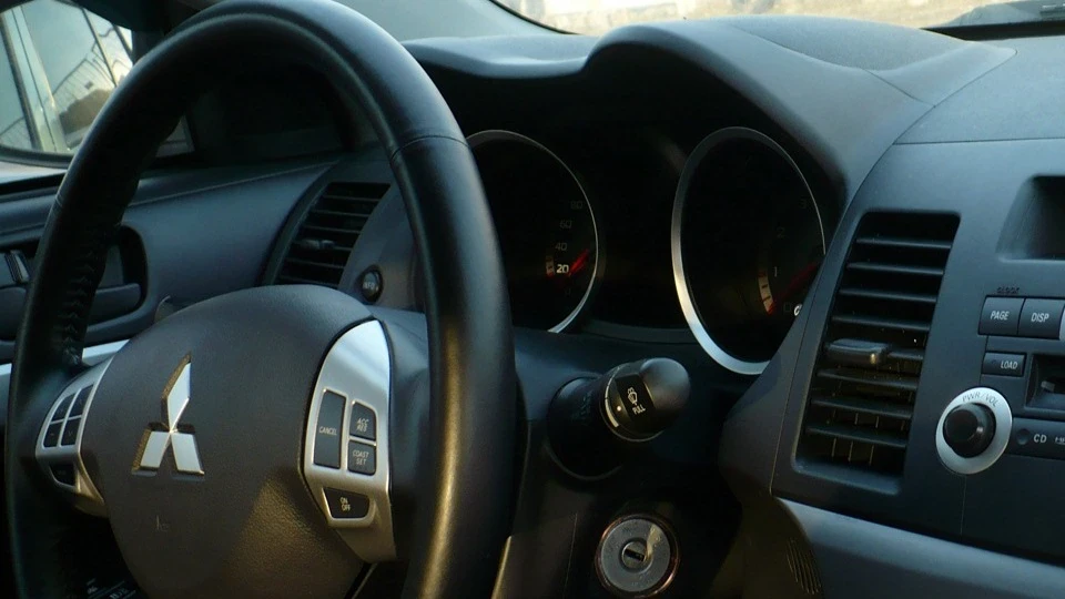 Mitsubishi Lancer 3