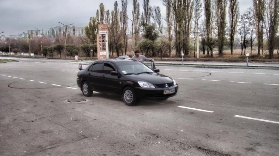 Mitsubishi Lancer 3
