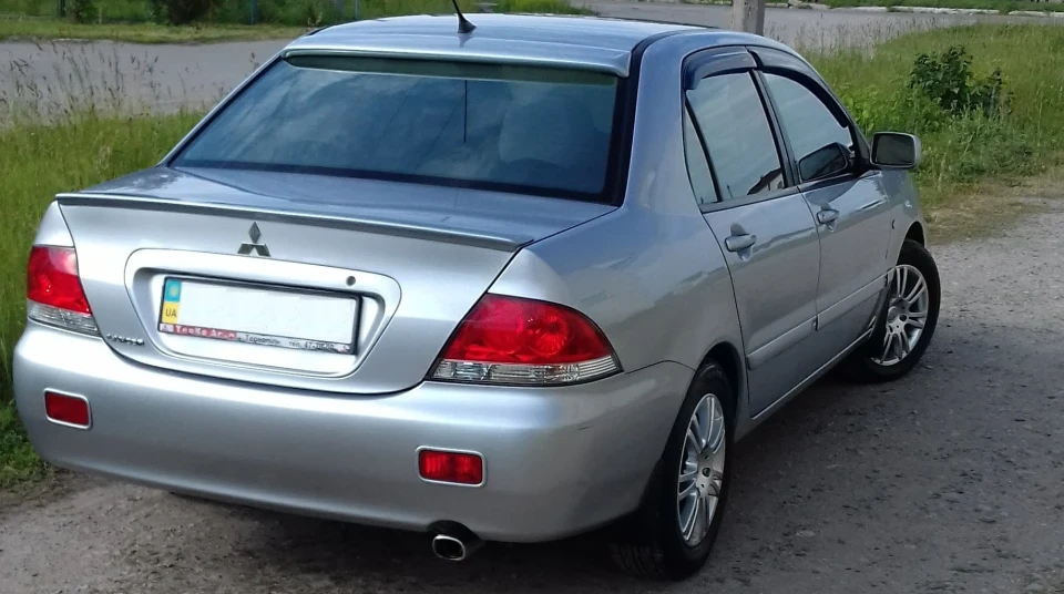 Mitsubishi Lancer 2