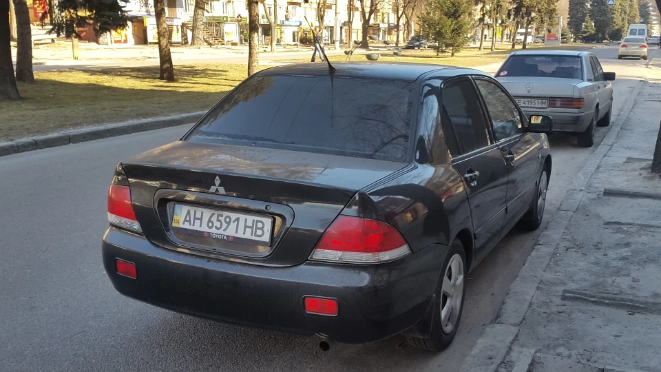 Mitsubishi Lancer 2