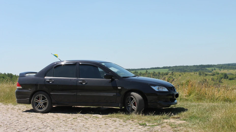 Mitsubishi Lancer 5
