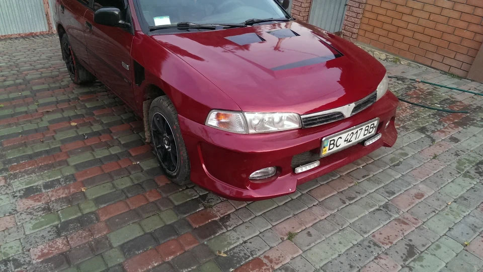 Mitsubishi Lancer 4