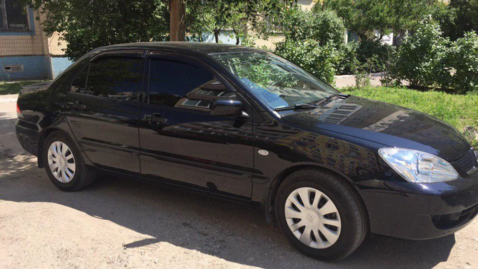 Mitsubishi Lancer 2