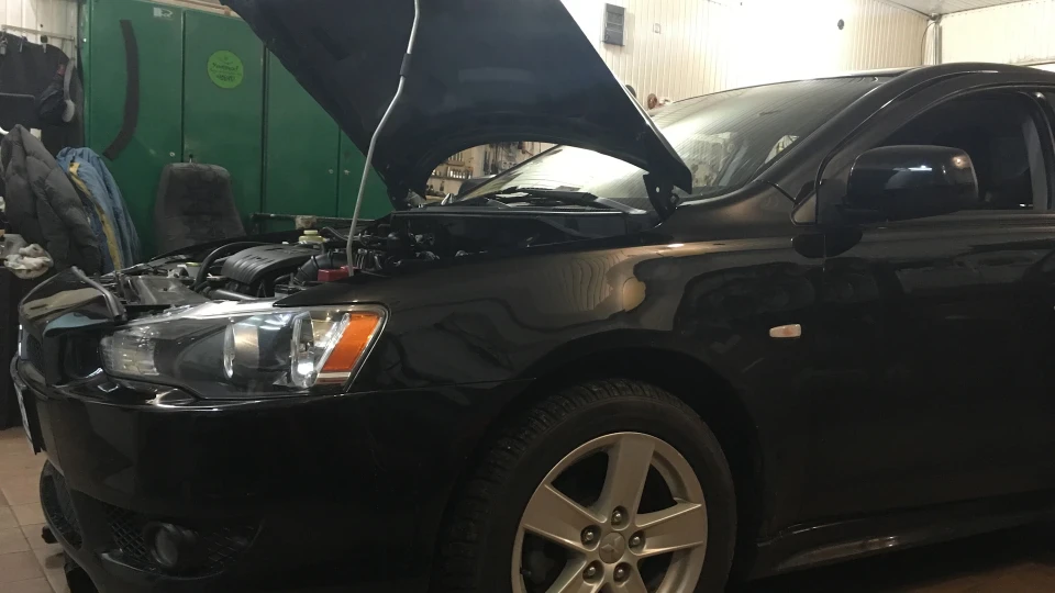 Mitsubishi Lancer 2