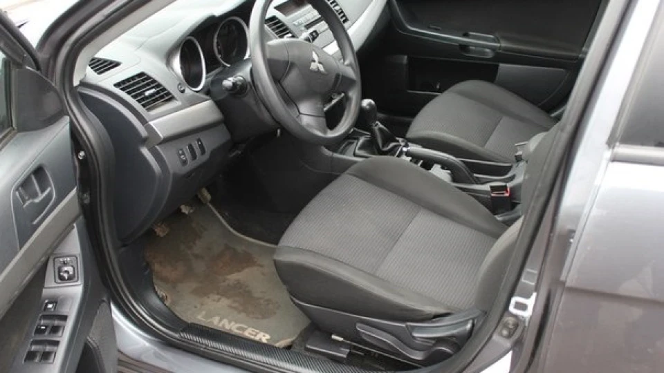 Mitsubishi Lancer 5