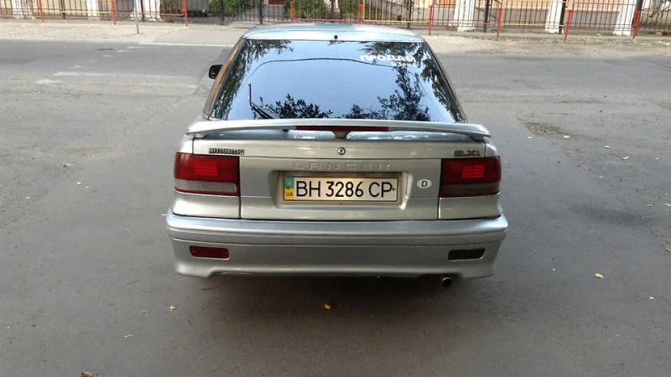 Mitsubishi Lancer 2