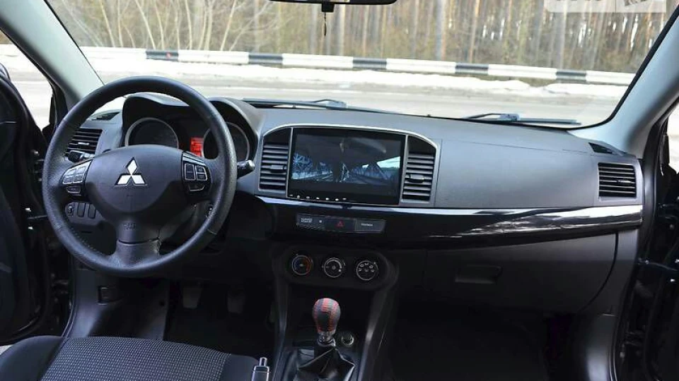 Mitsubishi Lancer 4